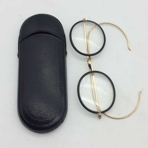 Vintage 1920`s `Windsor` Spectacles and Case