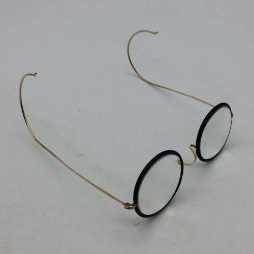 Vintage 1920`s `Windsor` Spectacles and Case