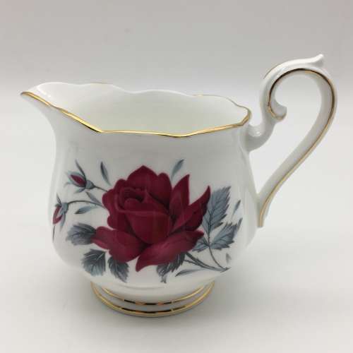 Early Royal Albert `Sweet Romance` 21 Piece Tea Set