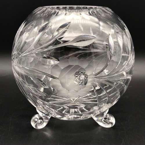 Large Attractive Round `Rose-Cut` Vase