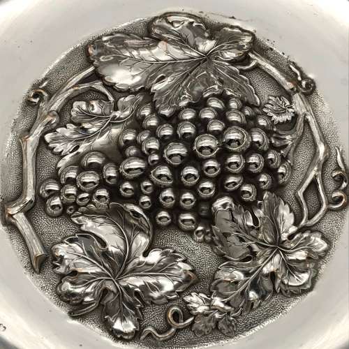 Beautiful Antique Silver-Plated Fruit Bowl (Walker & Hall)