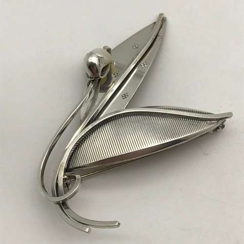 Vintage Sterling Silver & Pearl Brooch