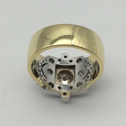 18ct Gold & Diamond Ring (V. R123 420)