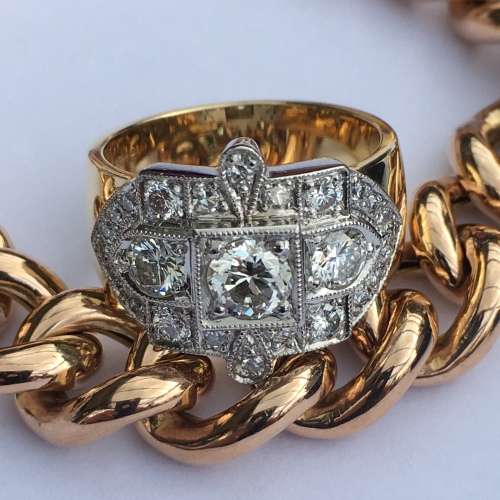 18ct Gold & Diamond Ring (V. R123 420)