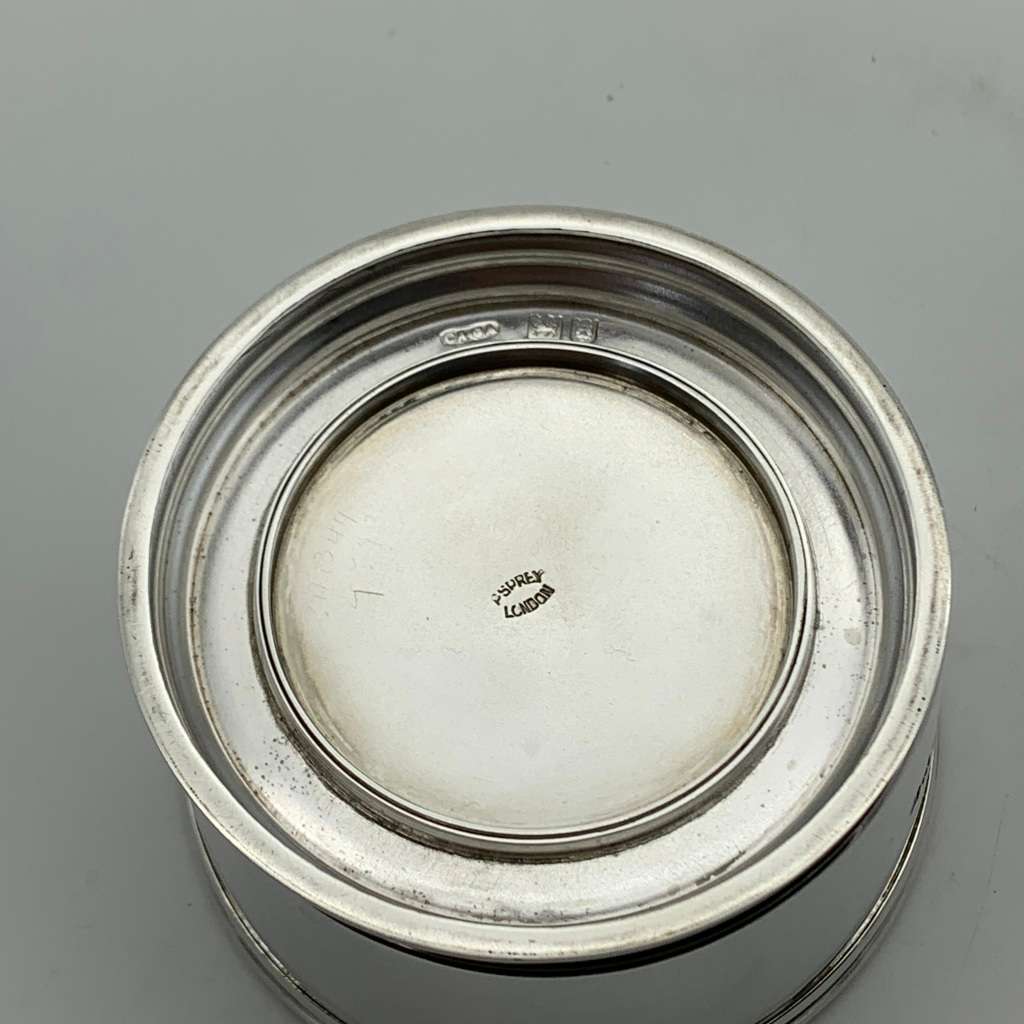 Antique Silver `Asprey`s` Collapsible Travelling Beaker (Cased)