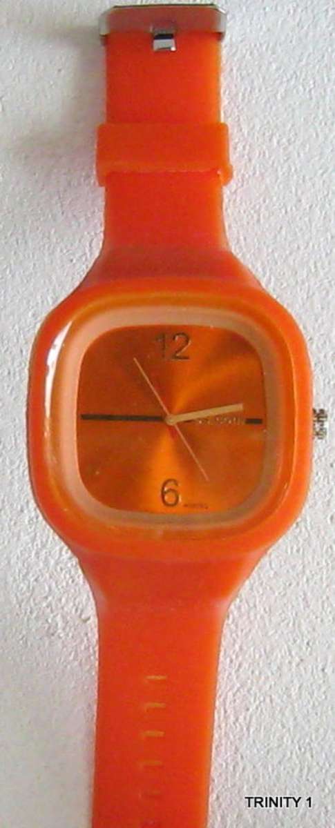 ORANGE SPORTSWATCH