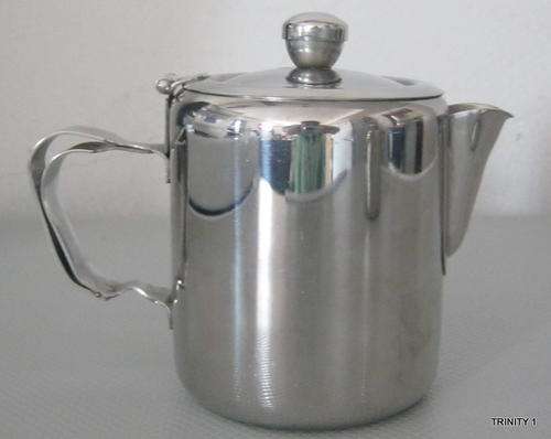 STAINLESS STEEL KETTLE(+-8.5CM HIGH)