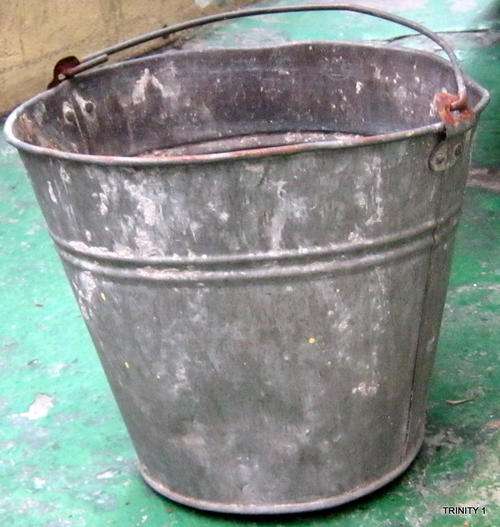 OLD GALVINISED METAL BUCKET