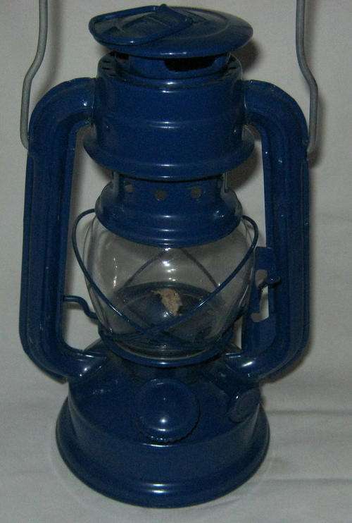 OLD BLUE PARAFFIN LANTERN