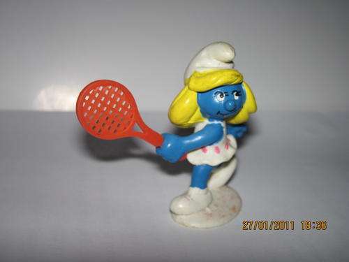 Tennis Smurfette - Manufactured by Schleich