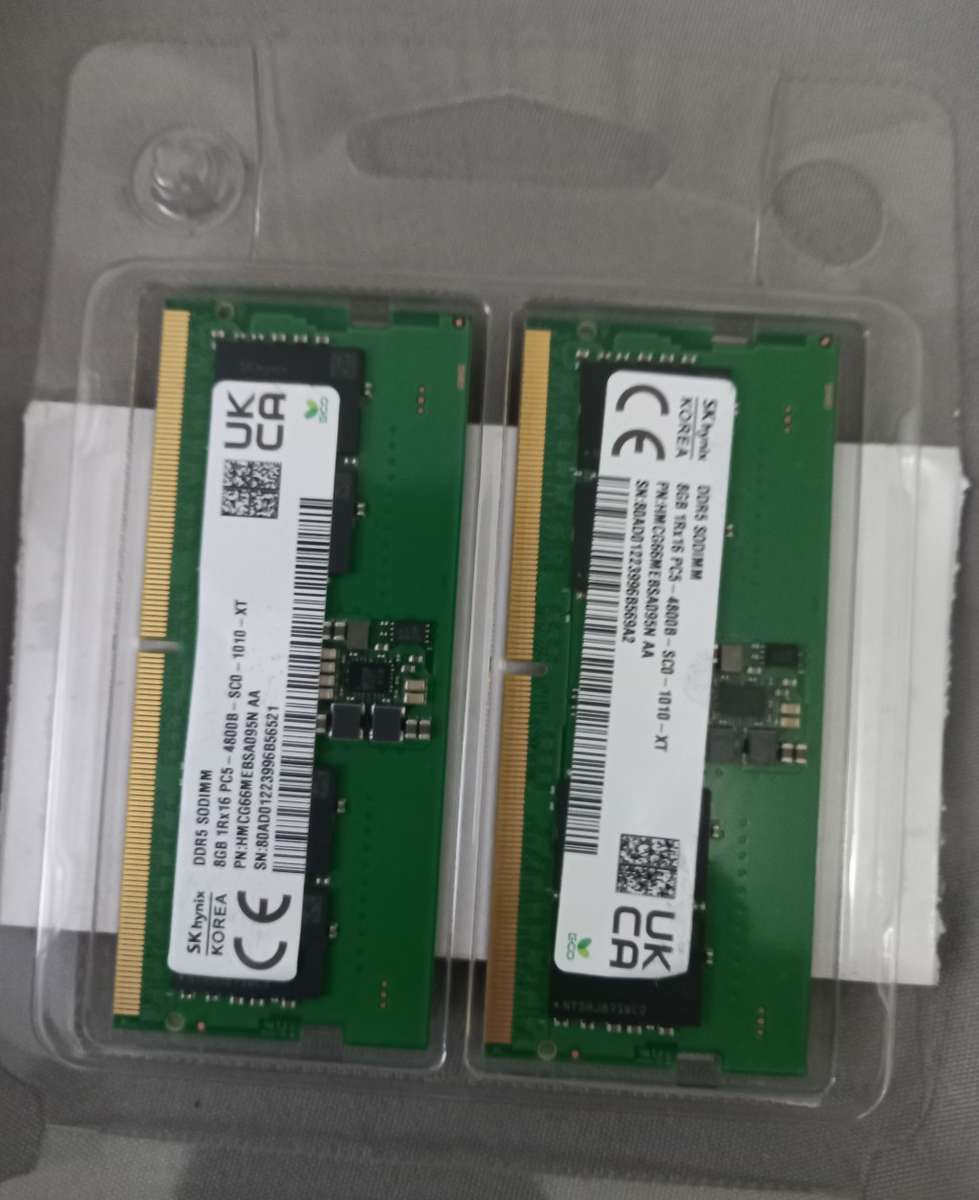 (16GB / 8GBx2) SK Hynix DDR5 SODIMM 8GB 1Rx16 PC5  4800B  SC0  1010  XT