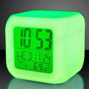 COLOR CHANGE DIGITAL ALARM CLOCK