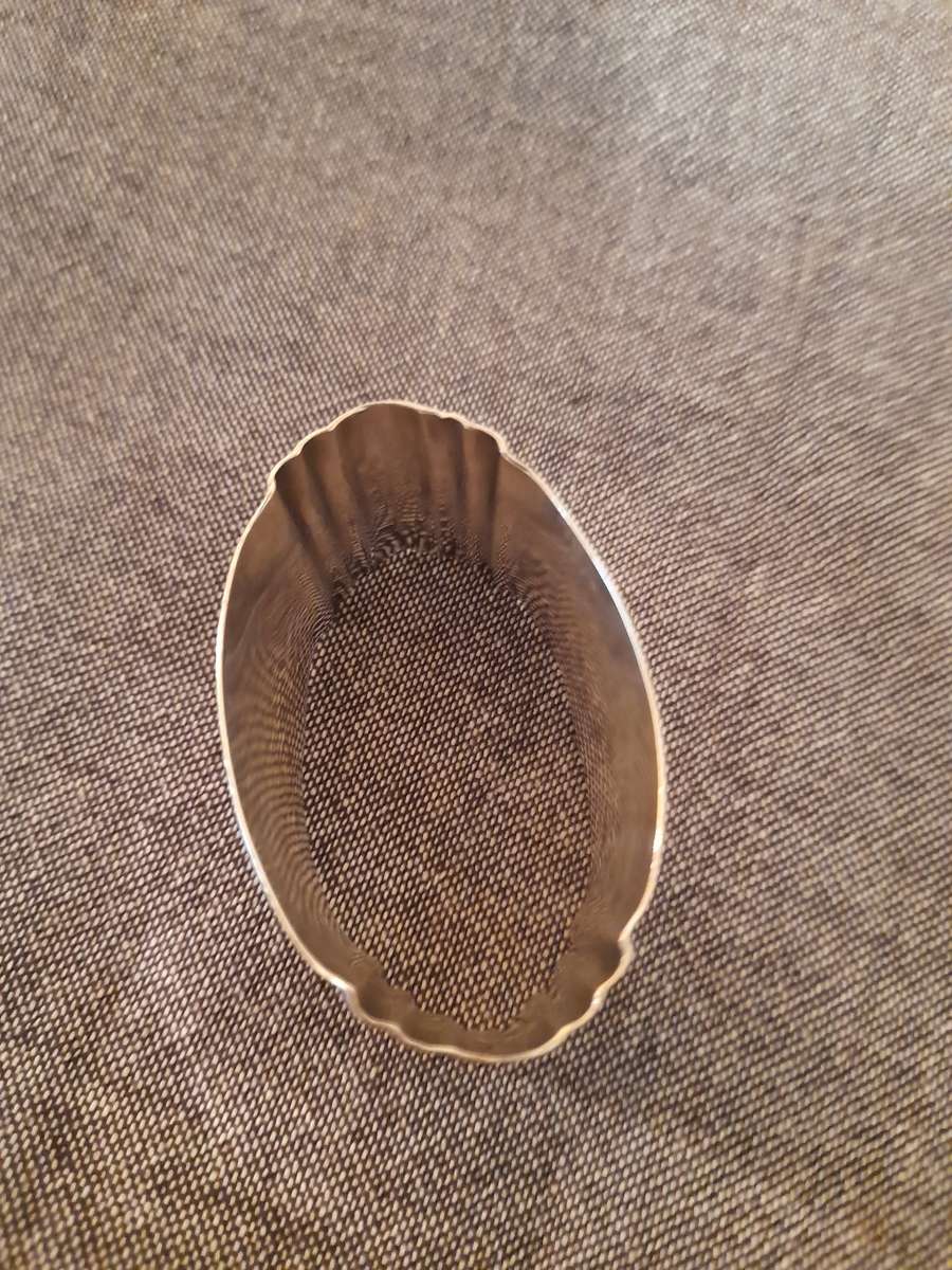 SILVER SERVIETTE RING