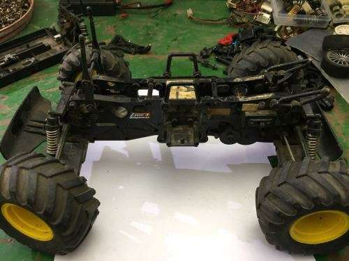 4 Tamiya cars and spares