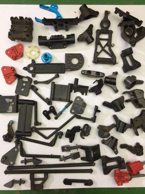 4 Tamiya cars and spares