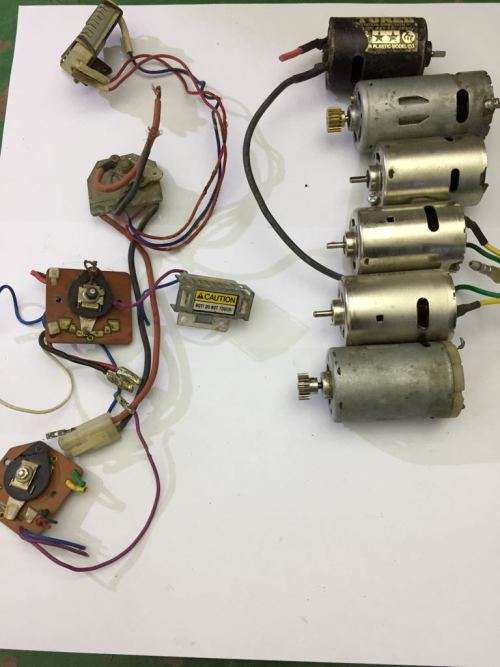 4 Tamiya cars and spares