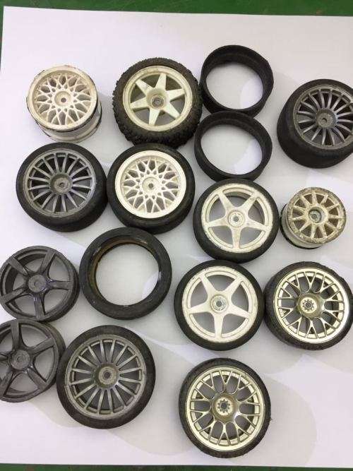 4 Tamiya cars and spares