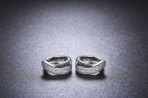 White Gold Plated Hoop Earrings Round Cut Vintage Classic fashion Style Earrings For Women