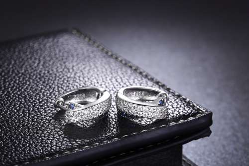 White Gold Plated Hoop Earrings Round Cut Vintage Classic fashion Style Earrings For Women