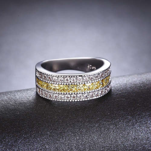 S925 Stamped Yellow Ring With Simulated Diamonds Size 7 US
