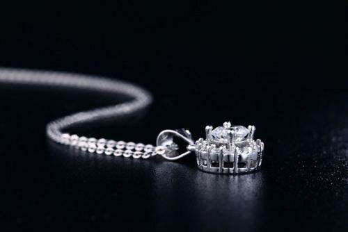 Exquisite White Gold Filled Necklace With 15 Handcrafted Simulated Diamonds