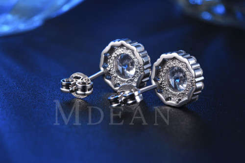 Silver Earings for women With Simulated Diamond