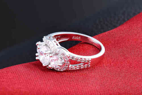 White Gold Filled Ring With Simulated Diamond size 6 ; 7 US