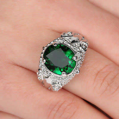 AMAZING!! 18kt White Gold Filled Emerald Ring Size 8 US (May Birthstone)