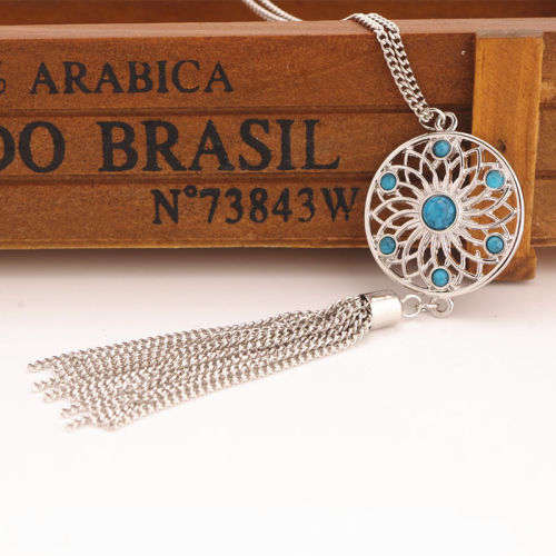 Foxy Retro Silver Turquoise Necklace