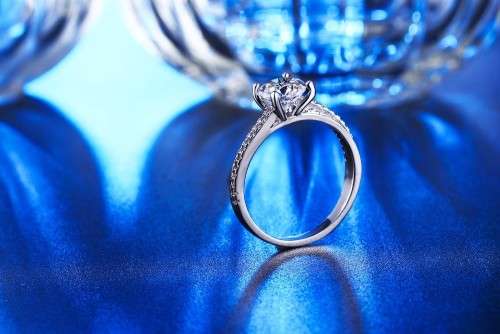 AMAZING!!  1.00ct Simulated Diamond Gold Filled Engagement Ring 6 US