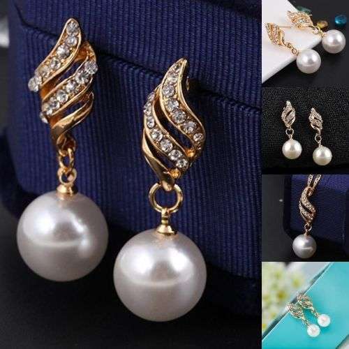 Alluring Gold Plated Pearl Necklace And Earrings Set (June Bithstone)