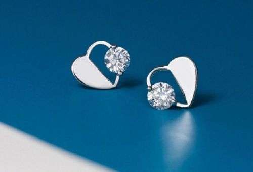 Beautiful Silver Heart Shaped Earrings With Simulated Diamonds