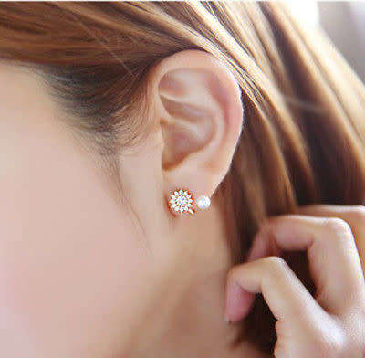 EXCUISITE!!!  Pearl And Rhinestone Earrings