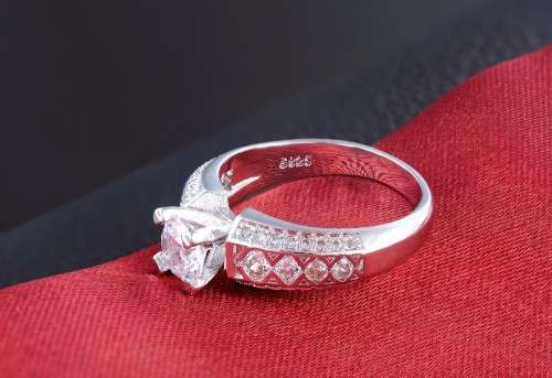 2.00ct Hand Crafted Simulated Diamond Engagement Ring