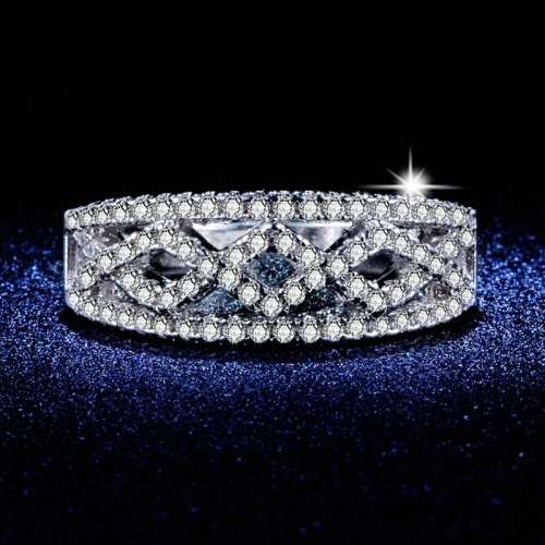 BRILLIANT!!   White Gold Filled Ring With 1.0ct Simulated Diamond Size 6 US