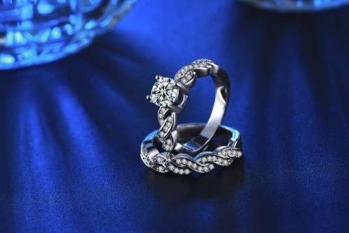 FANTASTIC!! 2.00ct Handcrafted Simulated Diamond Ring Set Size 6; 7; 8 US