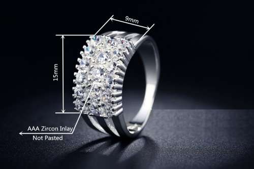 CAPTIVATING! Ring With 17 2,25ct Hand Crafted Simulated Diamonds Size 6 US