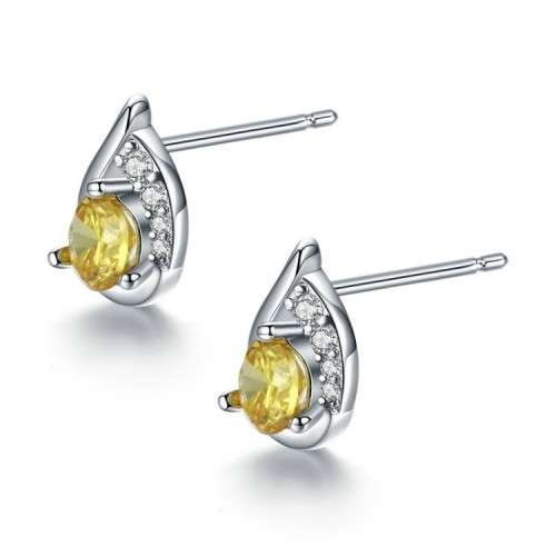 BEAUTIFUL! Simulated White And Yellow Diamond Stud Earrings