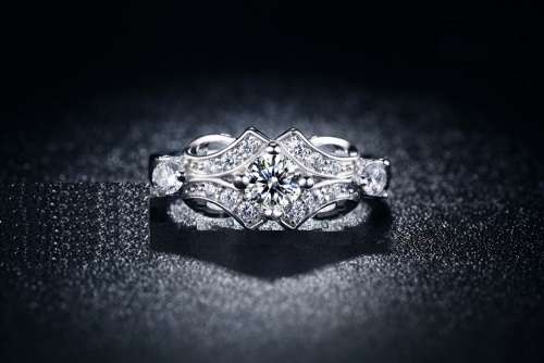 MARVELOUS! Ring With Hand Crafted Simulated Diamonds Size 7 US
