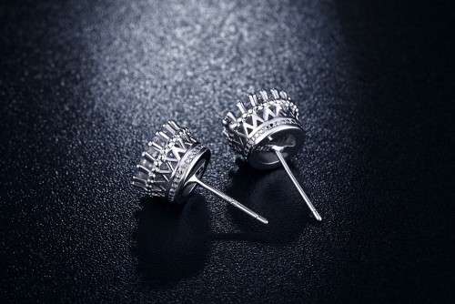 White Gold Filled 2,00ct Simulated Diamond Crown Earrings