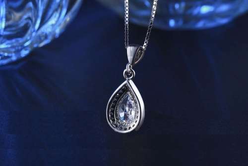 Teardrop Necklace With Simulated Diamonds