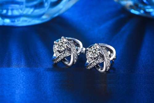 EXCELLENT! Simulated Diamond Earrings