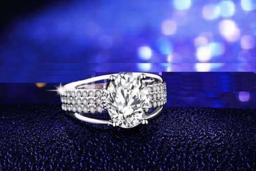 MARVELOUS! Ring With 49 2.00ct Hand Crafted Simulated Diamonds Size 6; 7 US