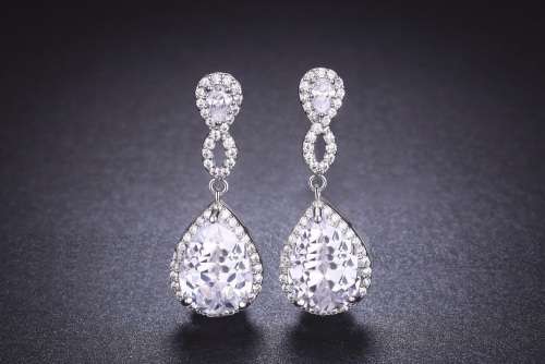 DEVINE! Infinity Crystal Drop Earrings