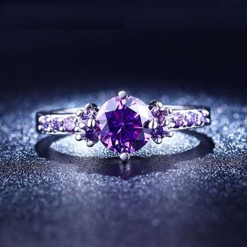 DAZZLING! Ring With 11 Simulated Amethysts Size 6 US