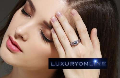 FANTASTIC! Ring With 41 Simulated White Diamonds And 12 Pink Diamond Size 6; 7 US