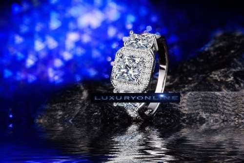 DAZZLING! Simulated Diamond Ring Size 6; 7; 8 US