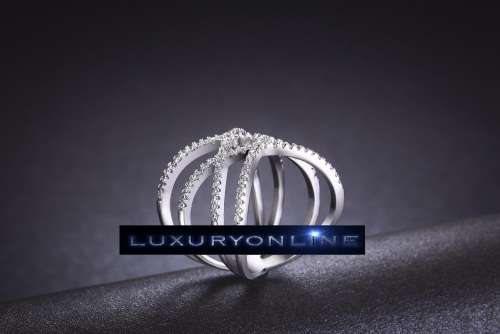 DAZZLING! Simulated Diamond Ring Size 7; 8 US