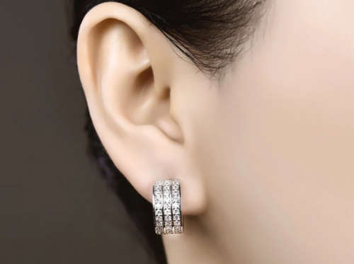 GORGEOUS!! Hoop Earrings With Simulated Diamonds