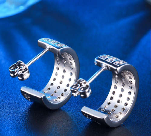 GORGEOUS!! Hoop Earrings With Simulated Diamonds